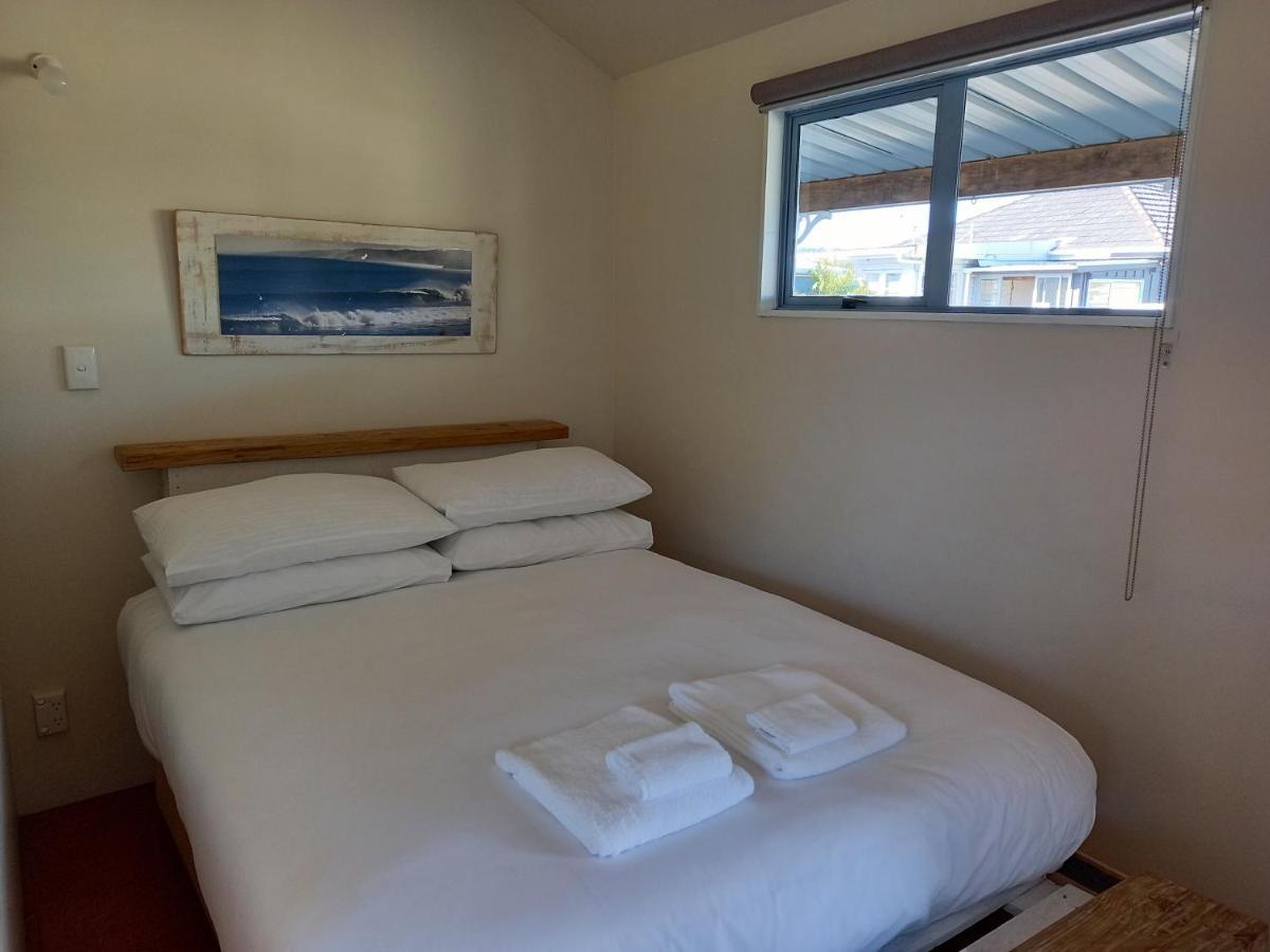 Raglan West Accommodation Units Екстериор снимка